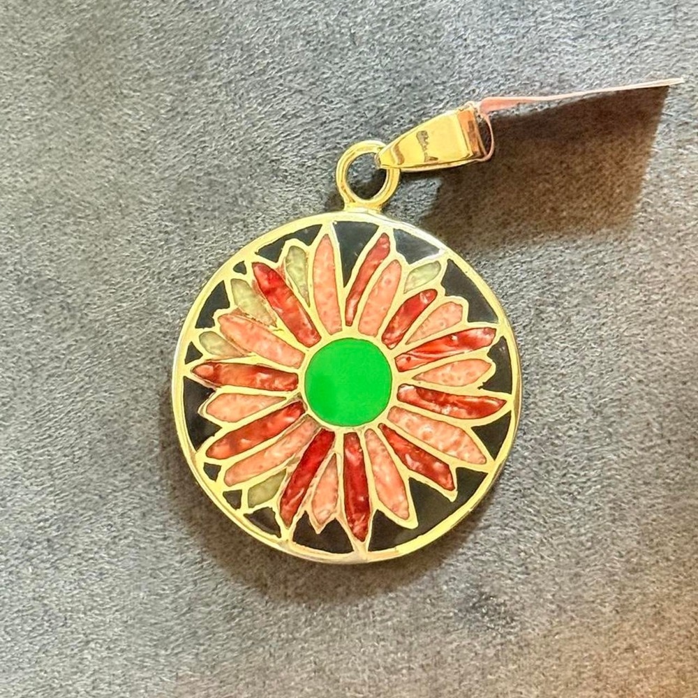 Beautiful Karis Gold-tone Pink & Red Enamel Flower Medallion Pendant NWT